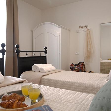 Hotel Bed & Basta Reggio nell'Emilia Esterno foto