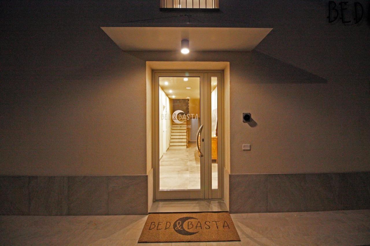Hotel Bed & Basta Reggio nell'Emilia Esterno foto